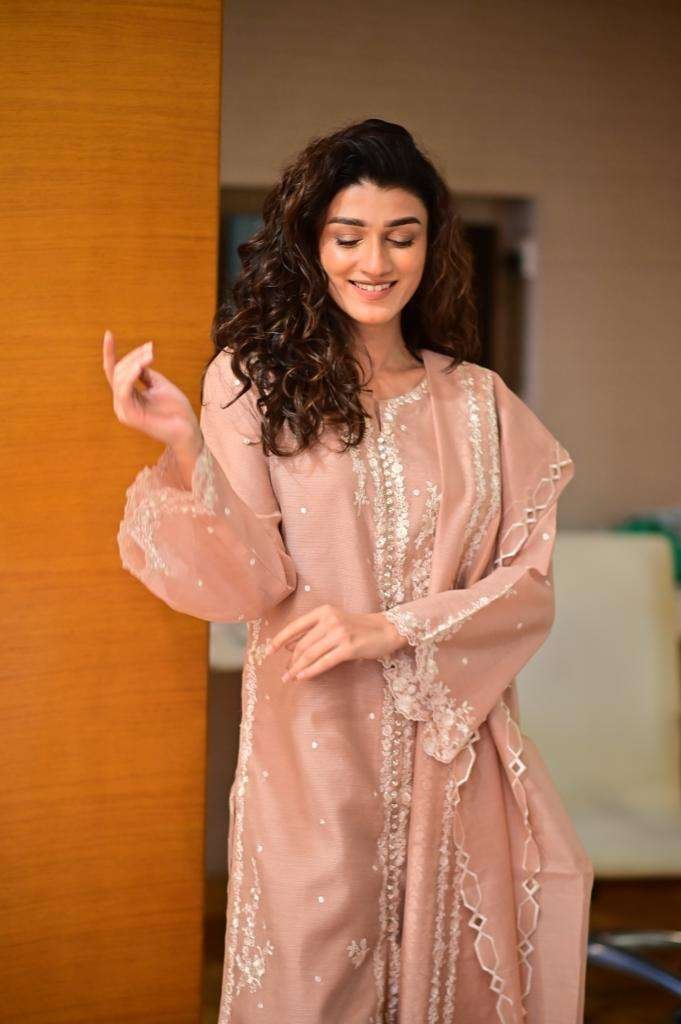 Tea Pink Khaadi Net Three-Piece Suit Stitched