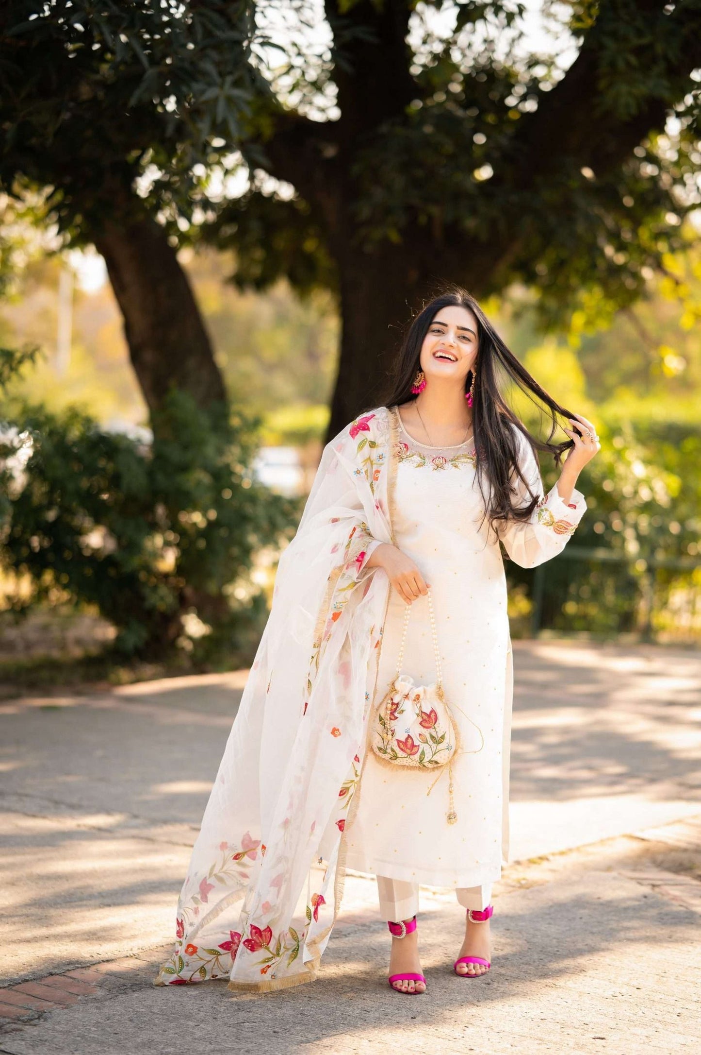 Ethereal white – Sheesha Silk Unstitched